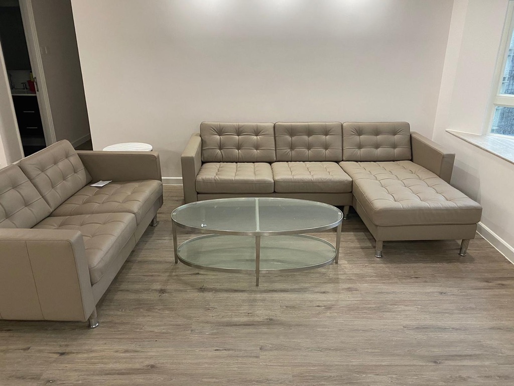 裝修後完成深度清潔的室內空間